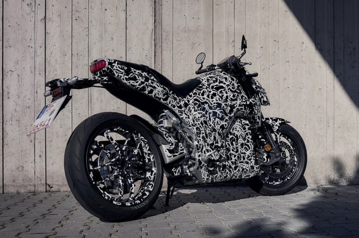 Honda’s first full-sized electric motorcycle undergoes testing in Europe